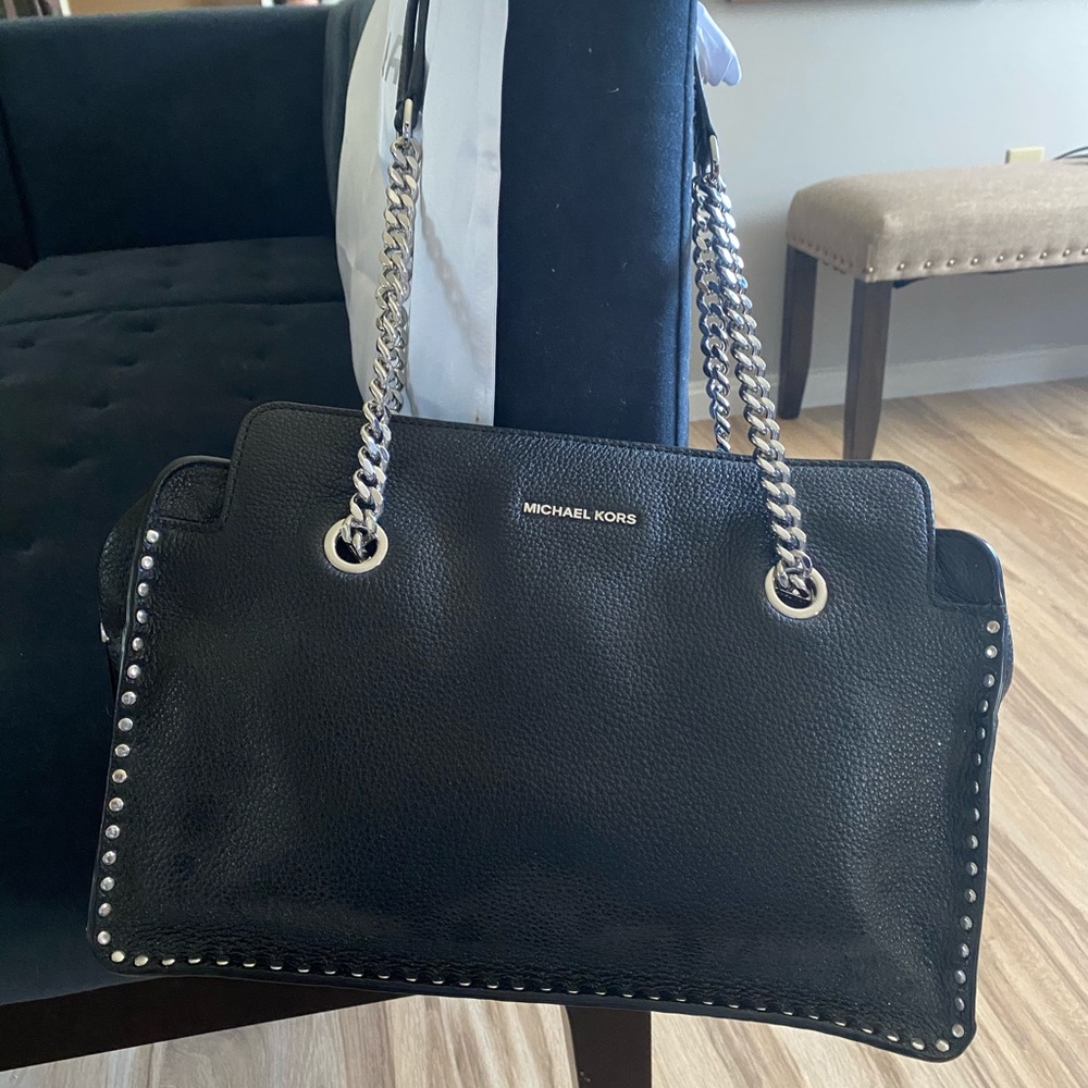 Michael Kors Modern Black Leather bag